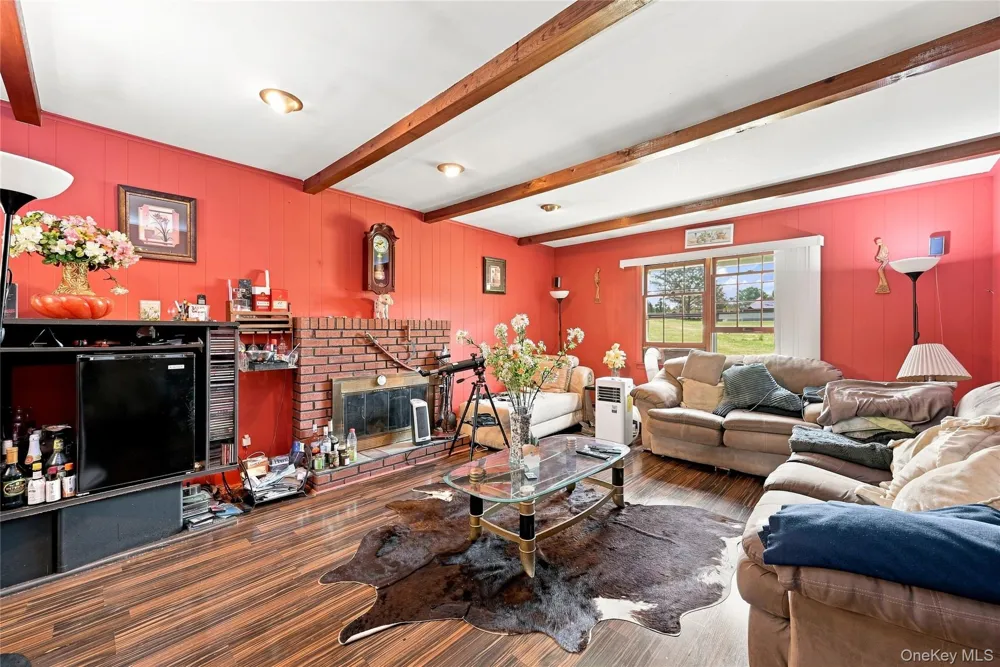 124 E Woodside Avenue Patchogue, NY 11772