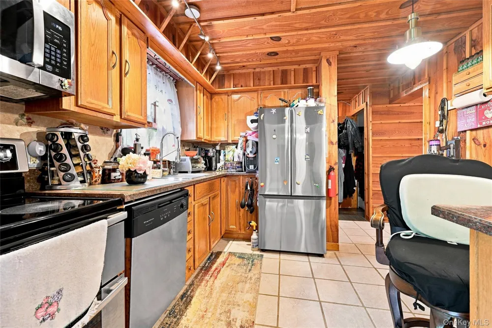 124 E Woodside Avenue Patchogue, NY 11772