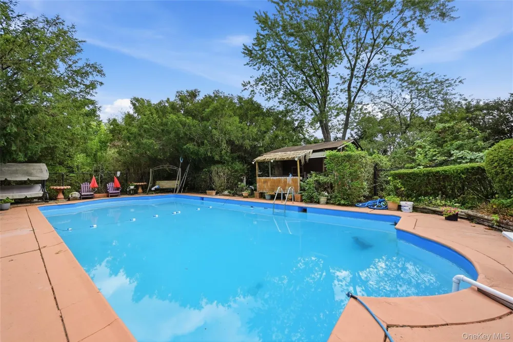 124 E Woodside Avenue Patchogue, NY 11772