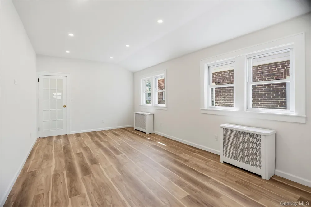 91 1st Avenue East Rockaway, NY 11518