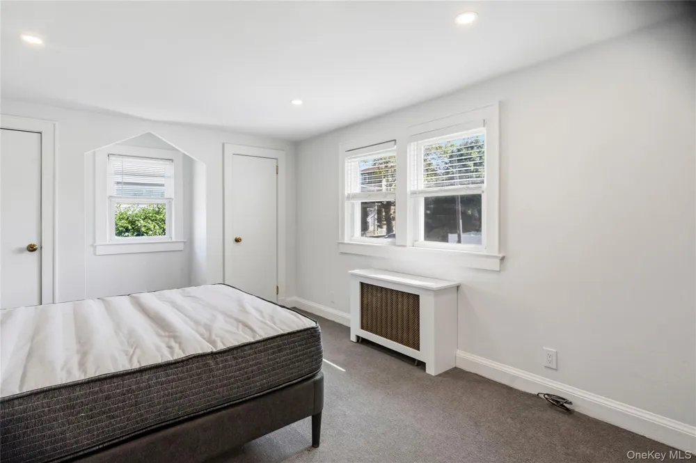 91 1st Avenue East Rockaway, NY 11518