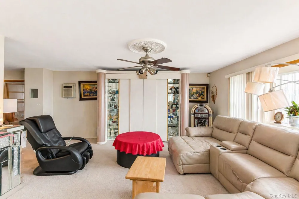 11 Seaford Road Mastic Beach, NY 11951