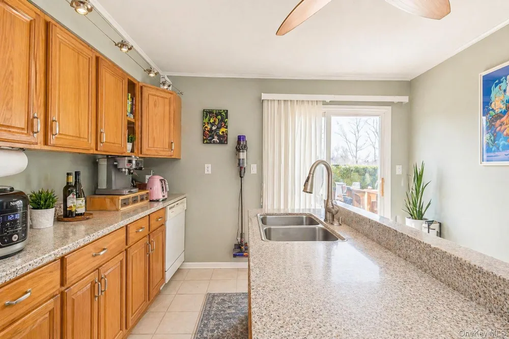 11 Seaford Road Mastic Beach, NY 11951
