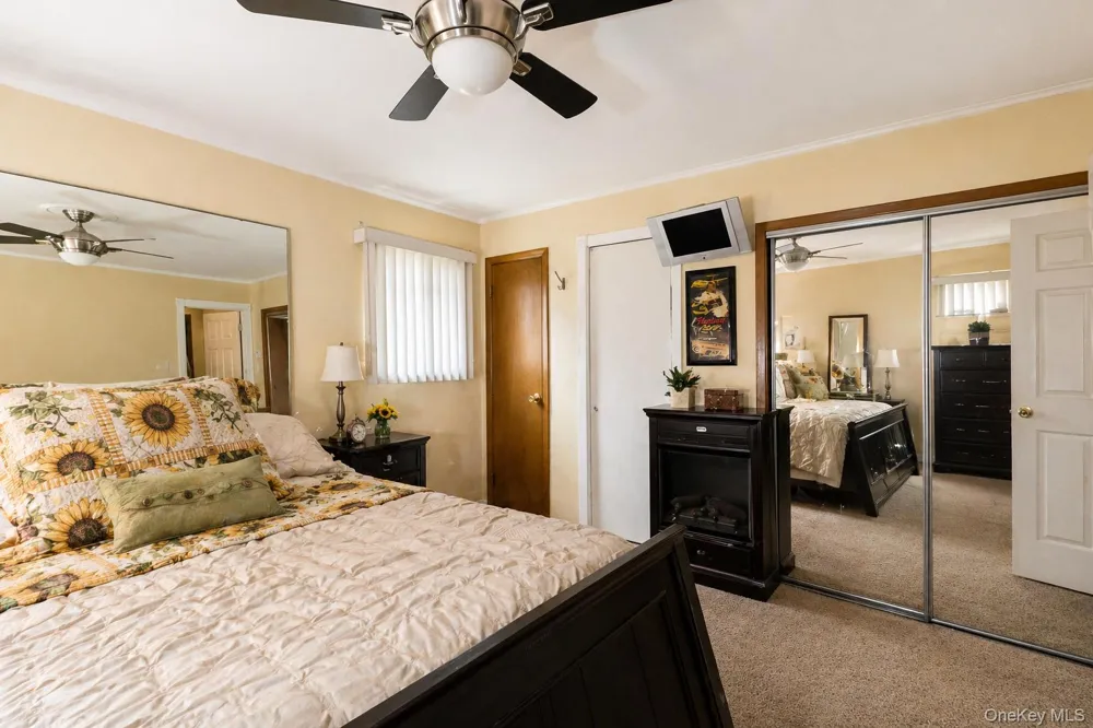11 Seaford Road Mastic Beach, NY 11951