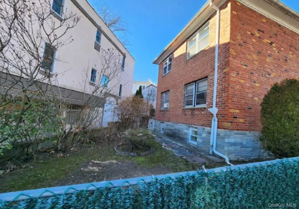 33-08 Francis Lewis Boulevard Flushing, NY 11358