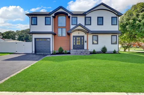 1370 Noel Court