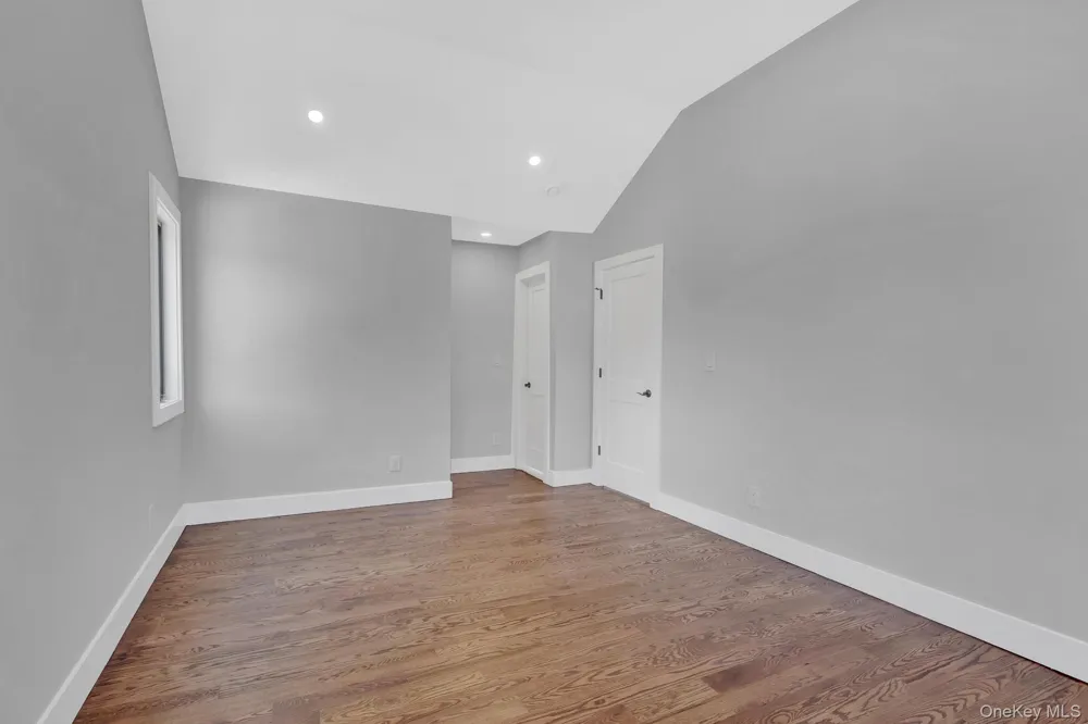 1370 Noel Court Merrick, NY 11566