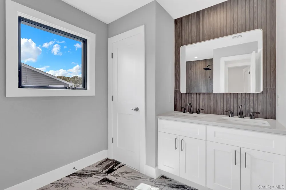 1370 Noel Court Merrick, NY 11566