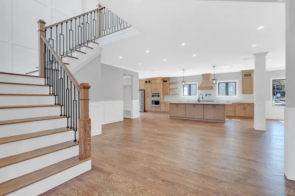 1370 Noel Court Merrick, NY 11566