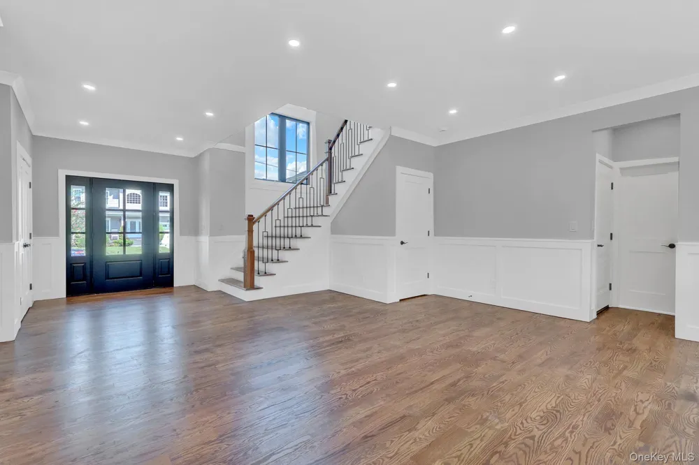1370 Noel Court Merrick, NY 11566