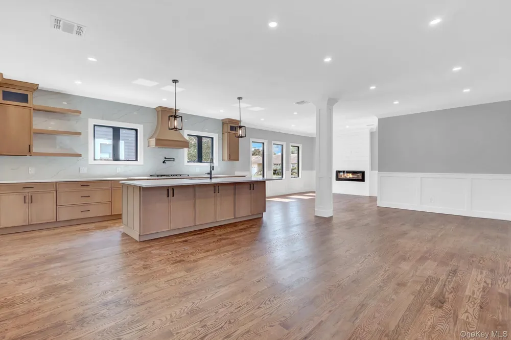 1370 Noel Court Merrick, NY 11566
