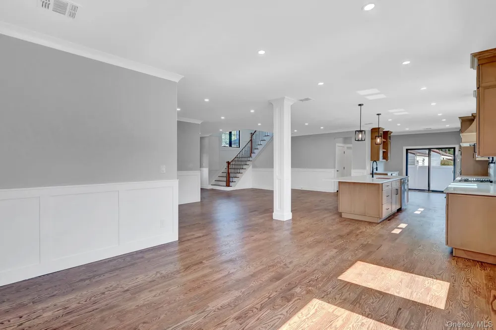 1370 Noel Court Merrick, NY 11566