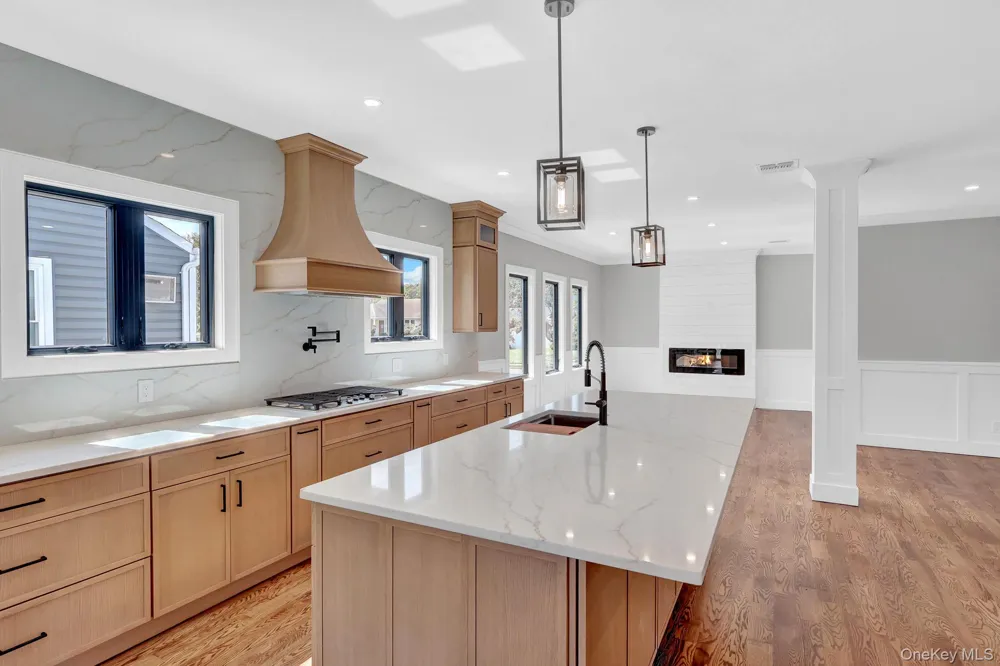 1370 Noel Court Merrick, NY 11566