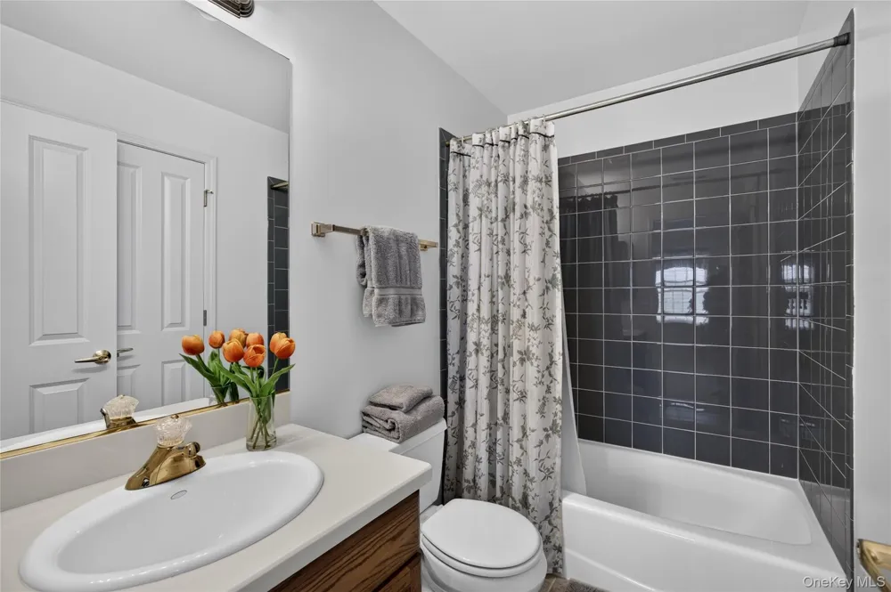 28 Crystal Hill Drive Pomona, NY 10970