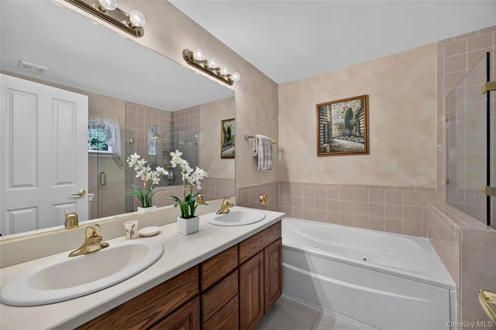 28 Crystal Hill Drive Pomona, NY 10970