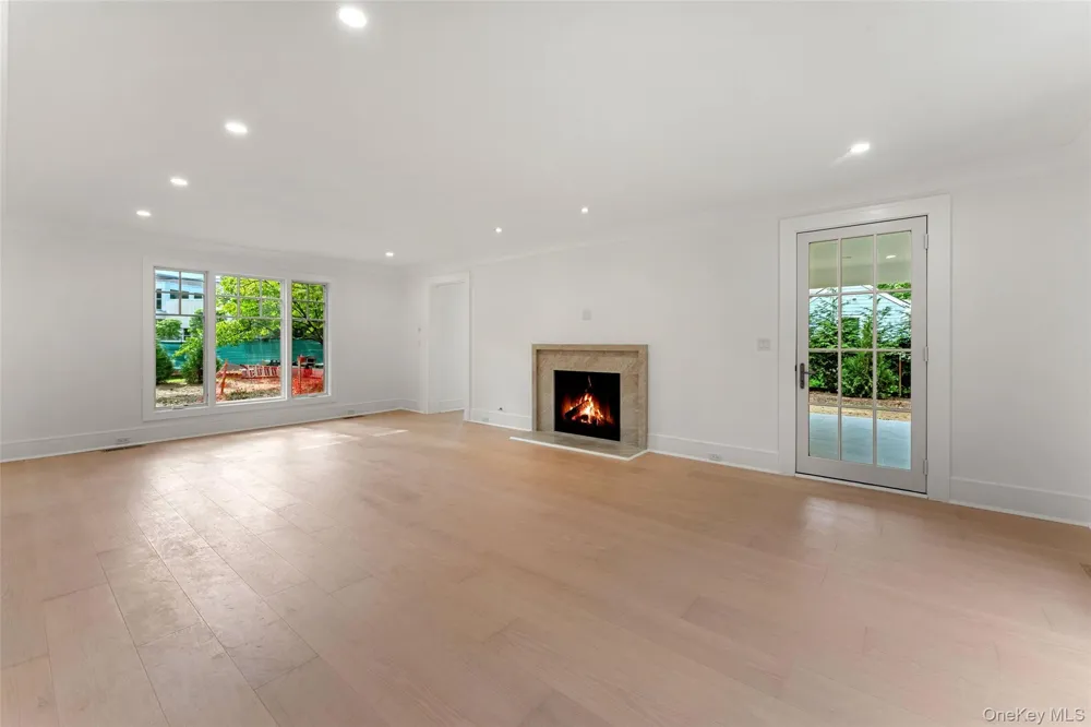 65 Fox Meadow Road Scarsdale, NY 10583