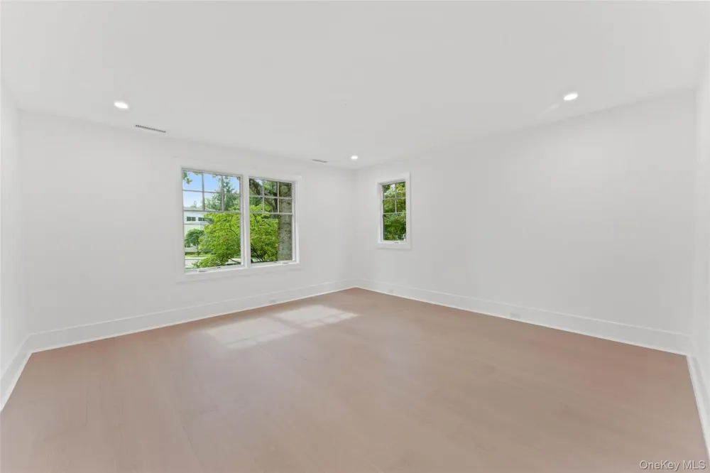 65 Fox Meadow Road Scarsdale, NY 10583