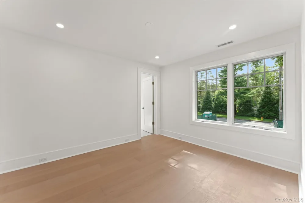 65 Fox Meadow Road Scarsdale, NY 10583