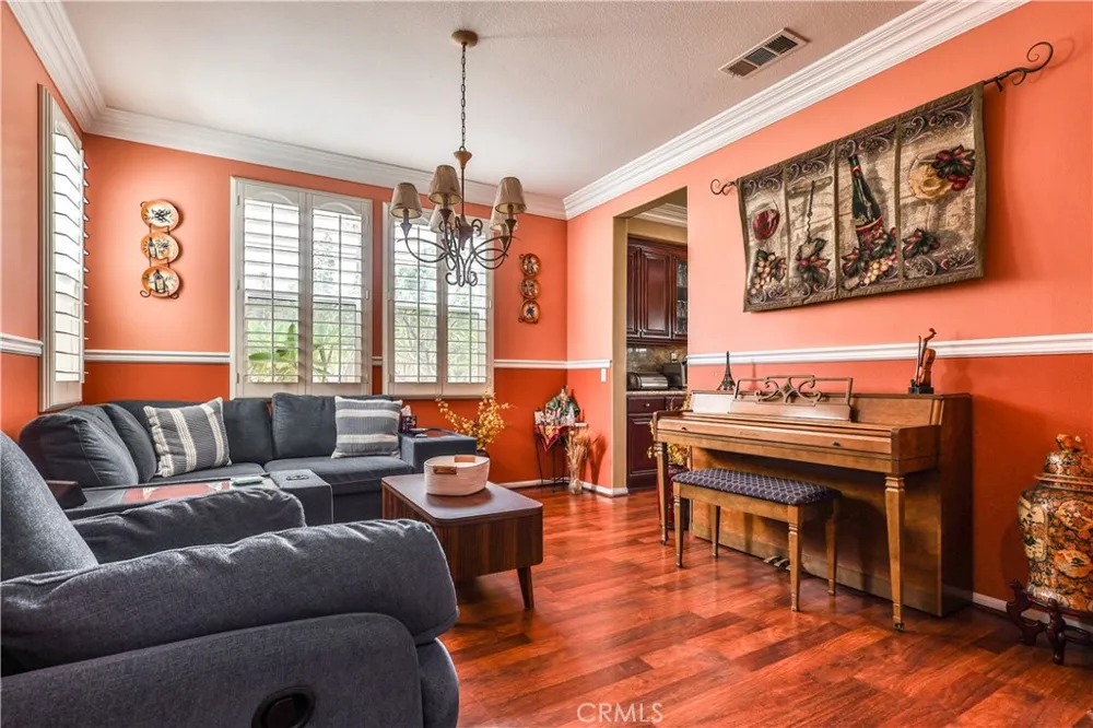 1886 Richards Upland, CA 91784