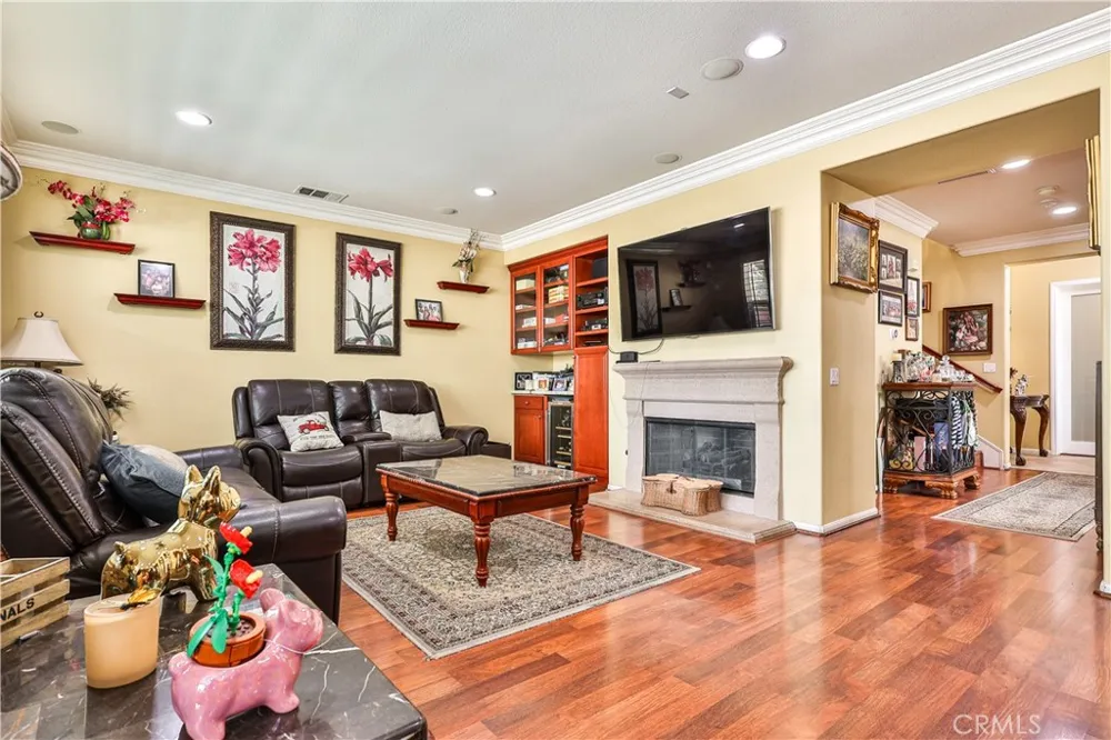 1886 Richards Upland, CA 91784