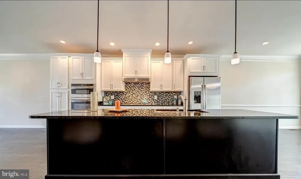 22586 CAMBRIDGEPORT SQUARE Ashburn, VA 20148