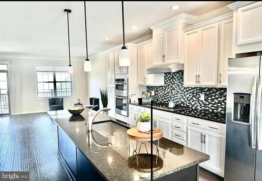 22586 CAMBRIDGEPORT SQUARE Ashburn, VA 20148