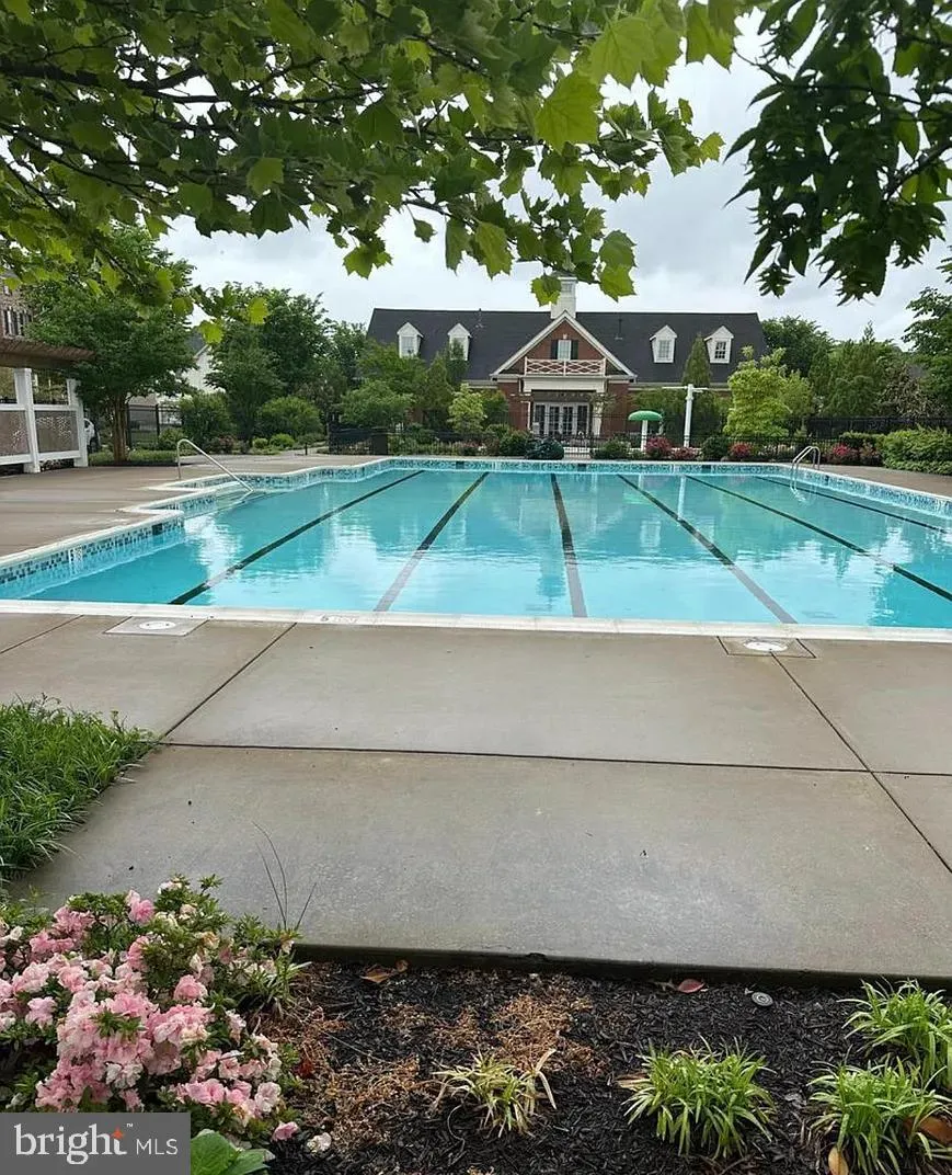 22586 CAMBRIDGEPORT SQUARE Ashburn, VA 20148