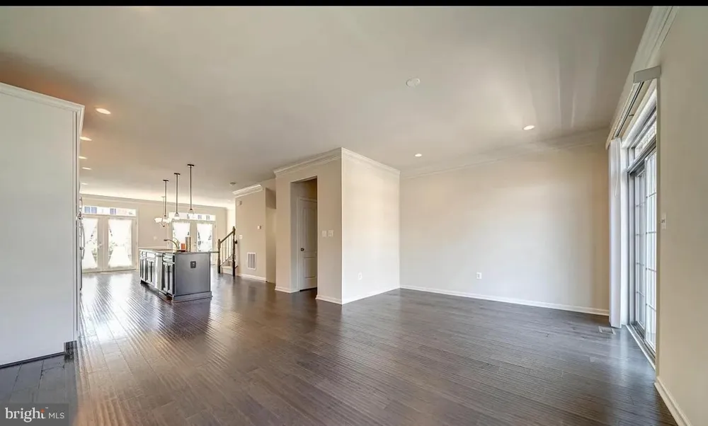 22586 CAMBRIDGEPORT SQUARE Ashburn, VA 20148