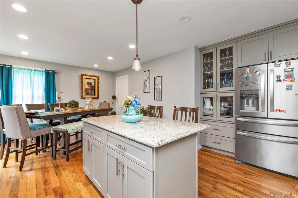 6 Belmont Court Amityville, NY 11701