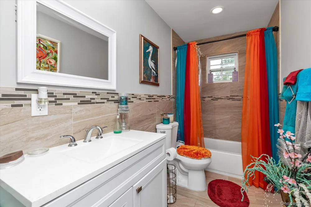 6 Belmont Court Amityville, NY 11701