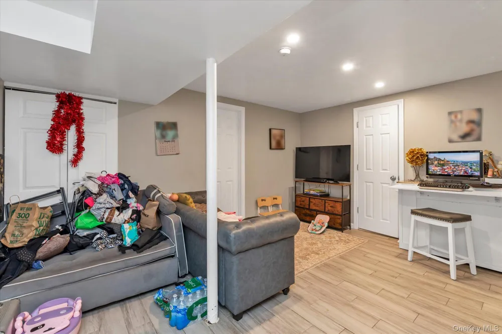 6 Belmont Court Amityville, NY 11701
