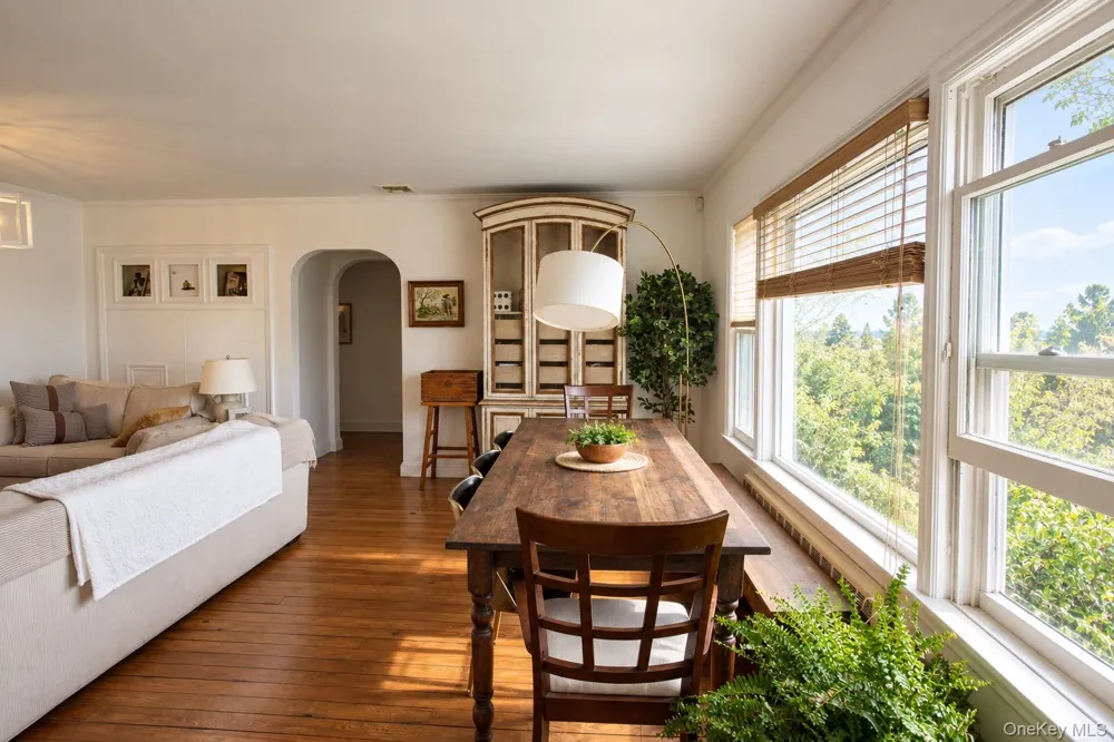 455 E Park Avenue Long Beach, NY 11561