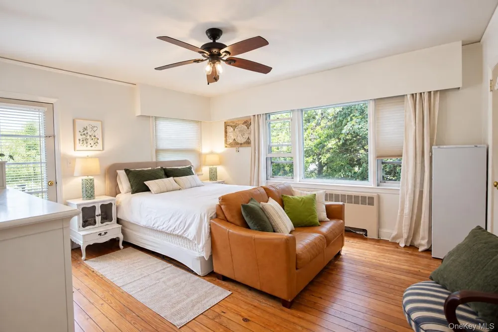455 E Park Avenue Long Beach, NY 11561