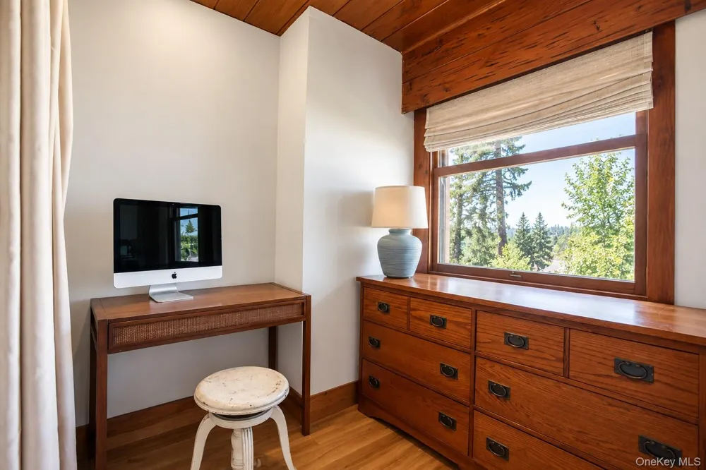 455 E Park Avenue Long Beach, NY 11561