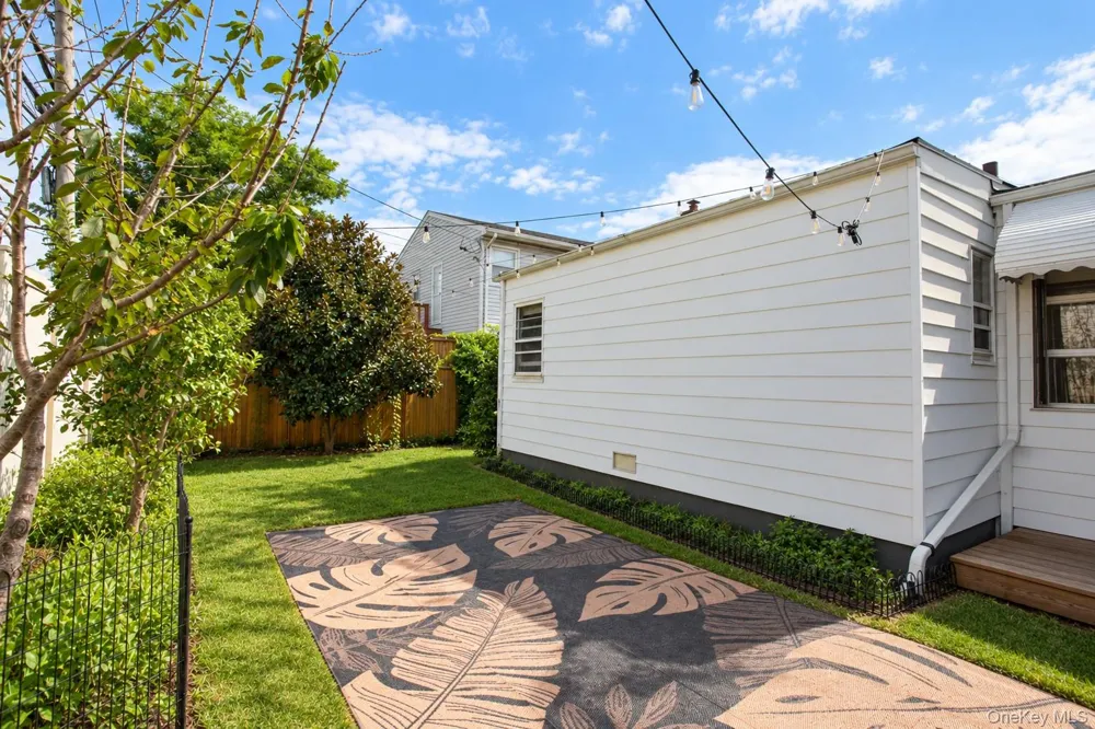 455 E Park Avenue Long Beach, NY 11561