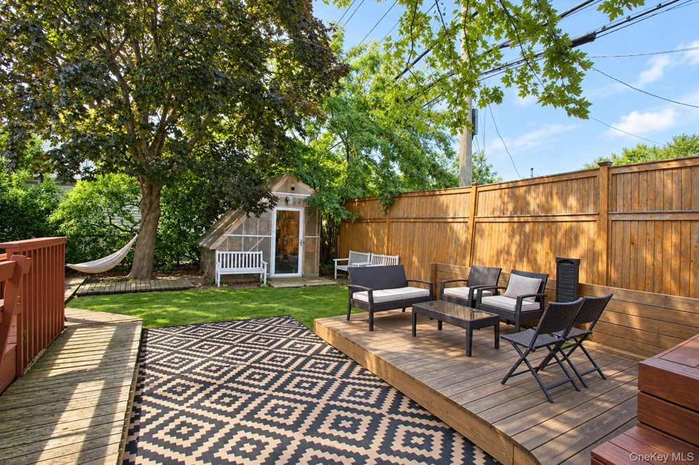 455 E Park Avenue Long Beach, NY 11561
