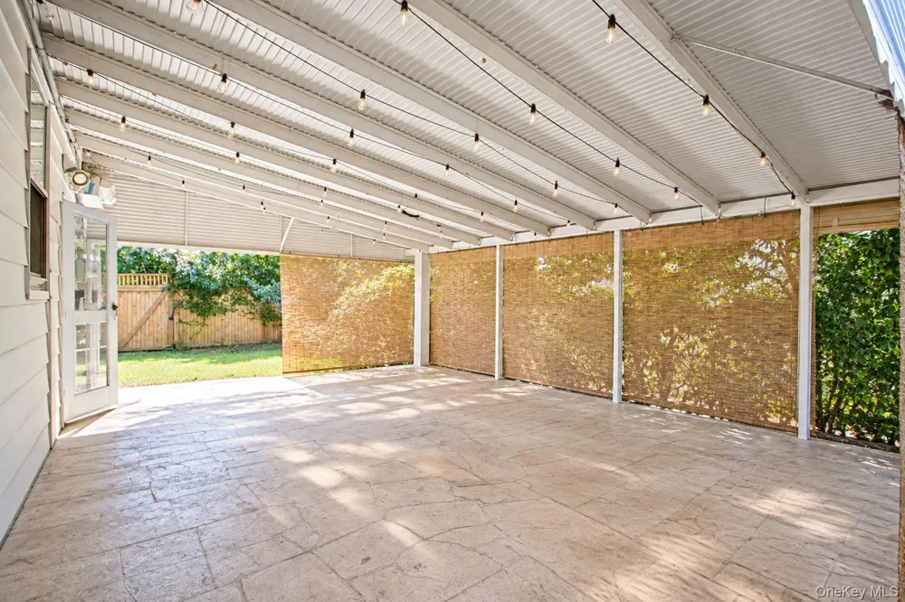 455 E Park Avenue Long Beach, NY 11561