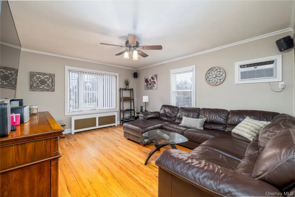934 Hancock Street Franklin Square, NY 11010