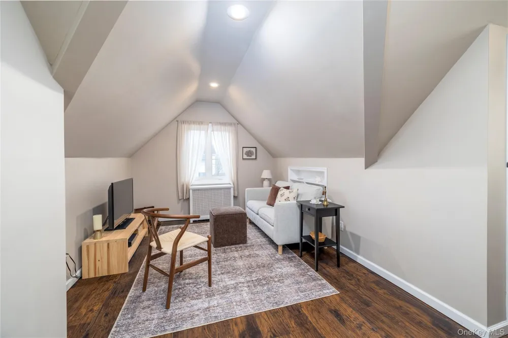 934 Hancock Street Franklin Square, NY 11010