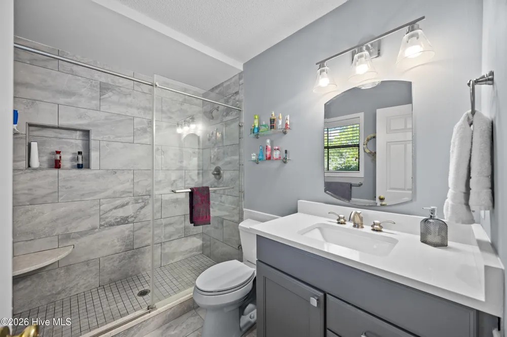208 Inland Greens Circle Wilmington, NC 28405