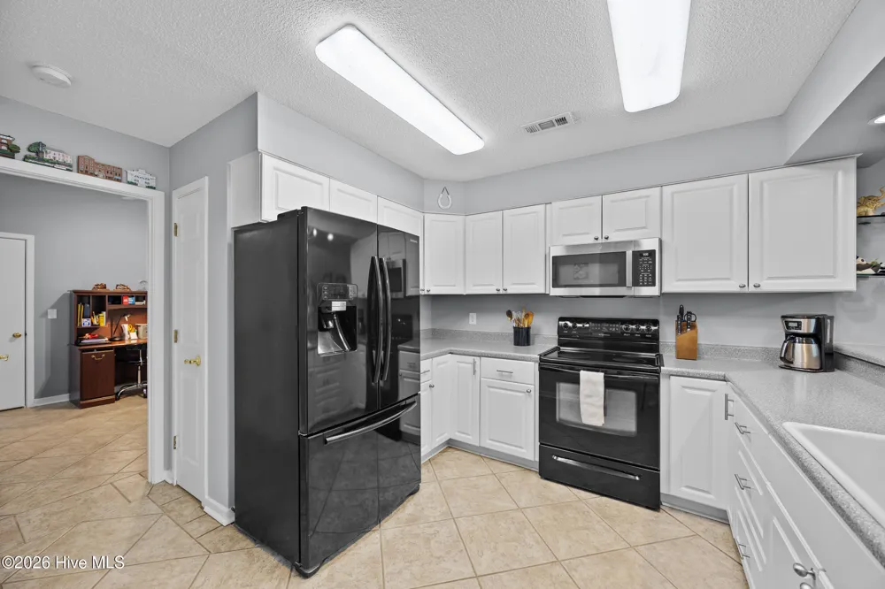 208 Inland Greens Circle Wilmington, NC 28405