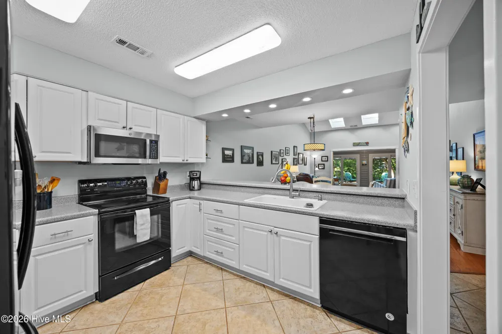 208 Inland Greens Circle Wilmington, NC 28405