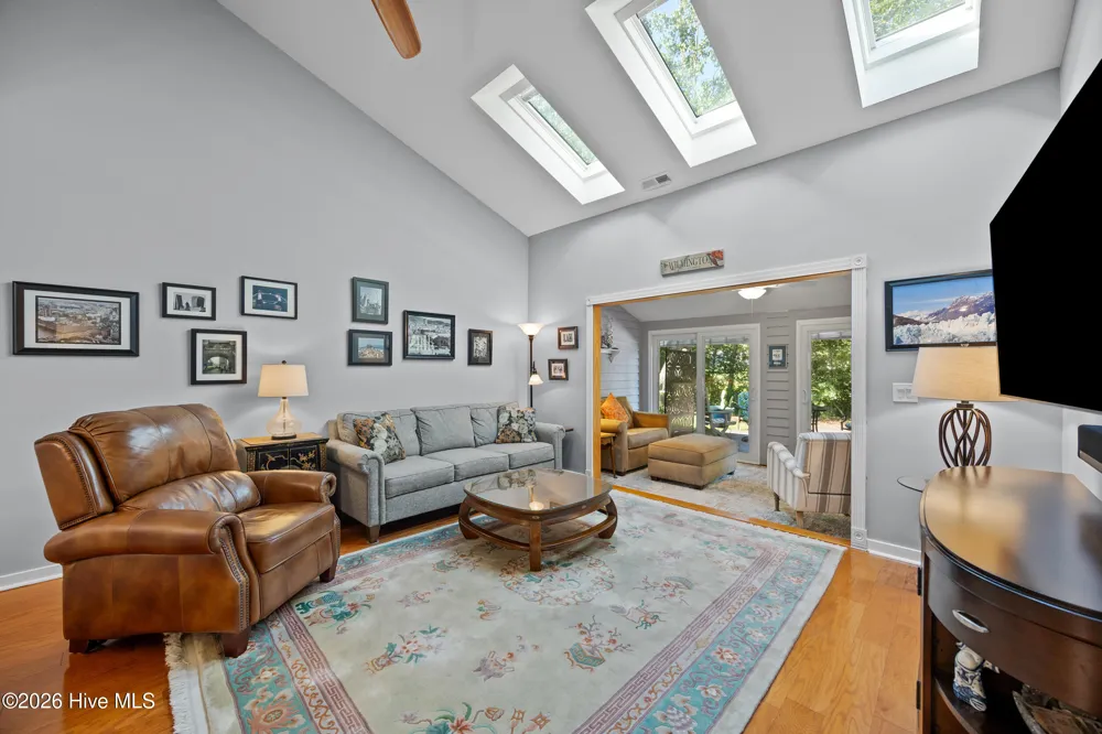 208 Inland Greens Circle Wilmington, NC 28405