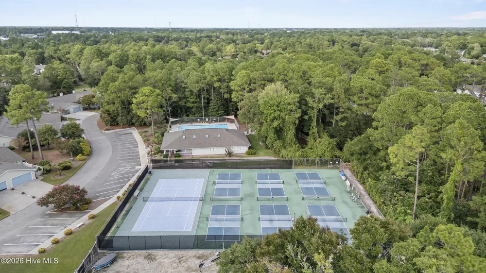 208 Inland Greens Circle Wilmington, NC 28405