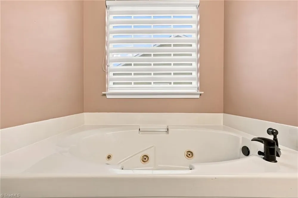 580 Pimlico Circle Whitsett, NC 27377