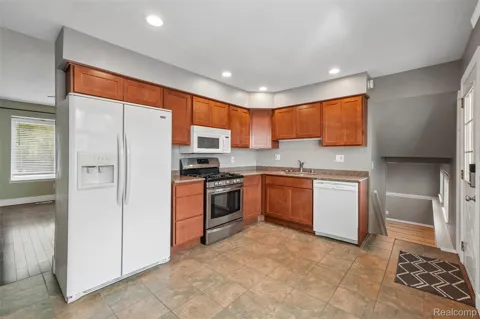5752 Sunset Trail