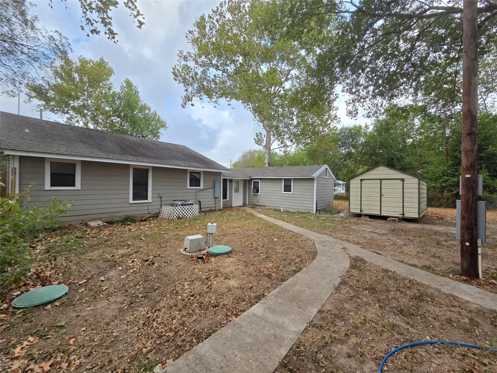 3400 W State Highway 71 La Grange, TX 78945