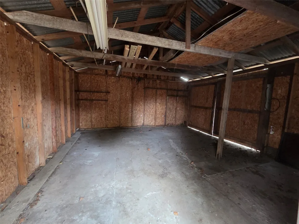 3400 W State Highway 71 La Grange, TX 78945