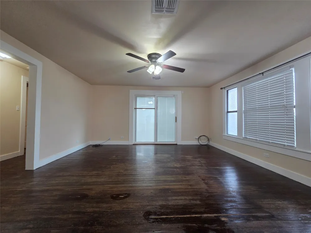 3400 W State Highway 71 La Grange, TX 78945
