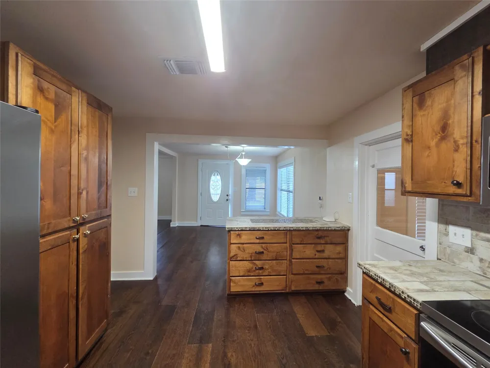 3400 W State Highway 71 La Grange, TX 78945